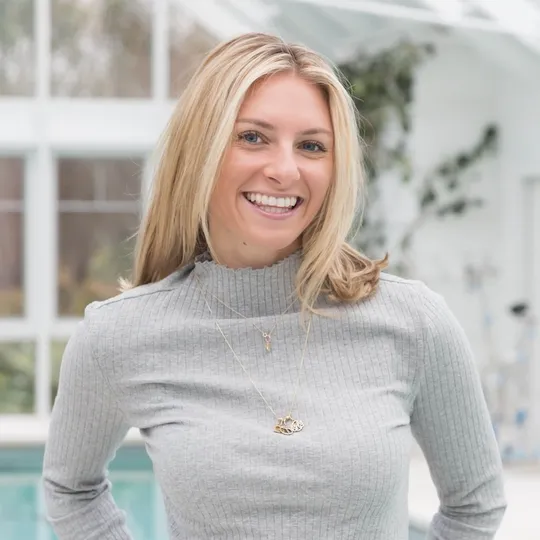 Taylor Cohen, Agent in  - Compass