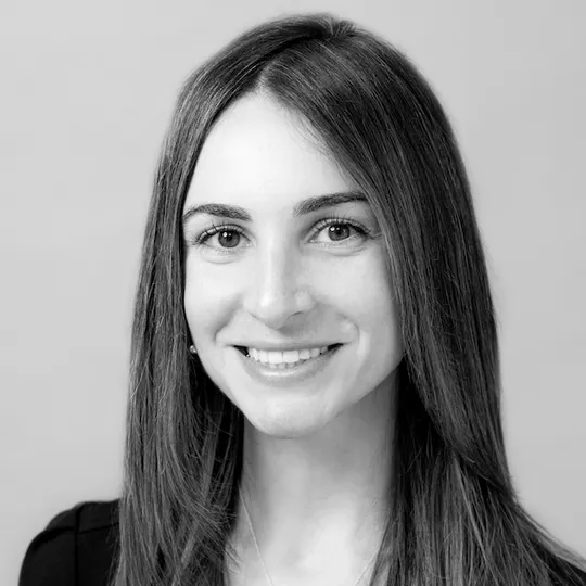 Parisa Schnider, Agent in  - Compass