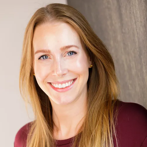 Lauren Hopmann, Agent in  - Compass