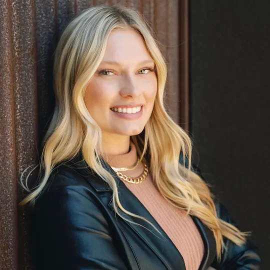 Maddie Talley, Agent in  - Compass