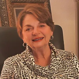 Patty Rose, Agent in  - Compass