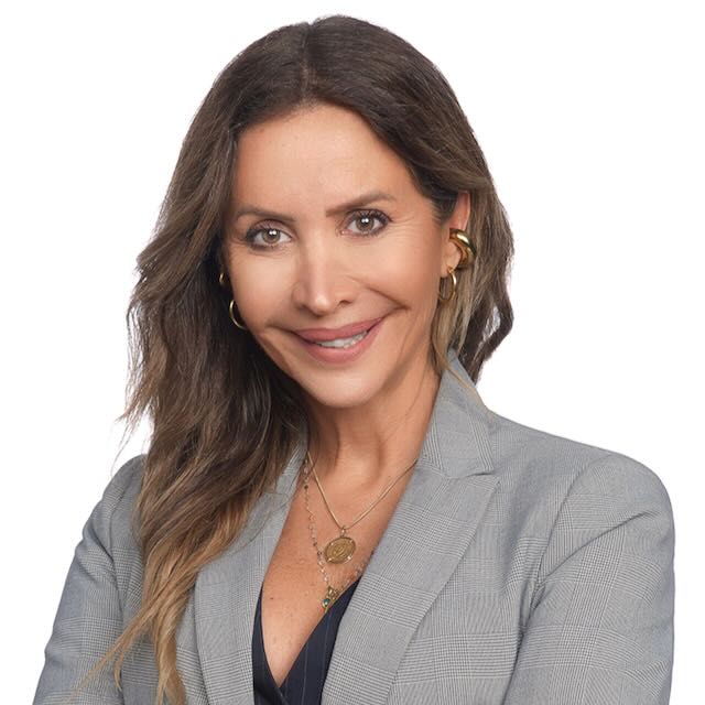 Headshot of Lorraine Llobet