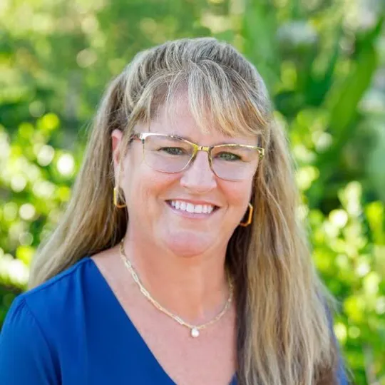 Beth McCord, Agent in  - Compass