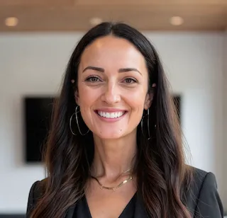 Shauna Mills, Agent in  - Compass