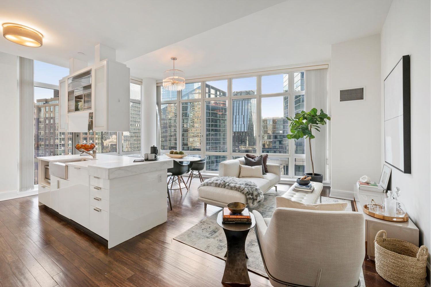 Photo fo 60 Riverside BlvdUnit 2012