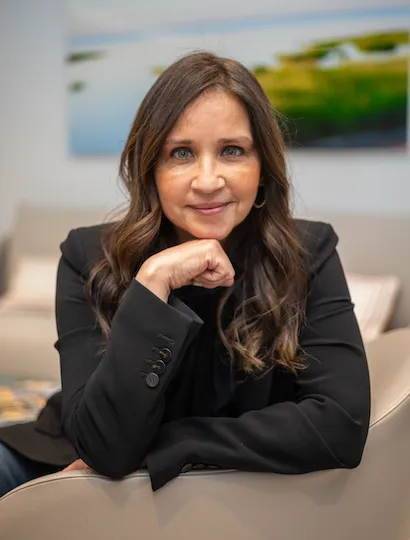 Sara Melendez-Hossain, Agent in  - Compass