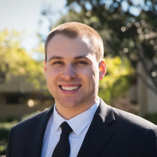 Ken Hampel, Agent in  - Compass