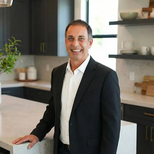 Keith Miles, Agent in  - Compass