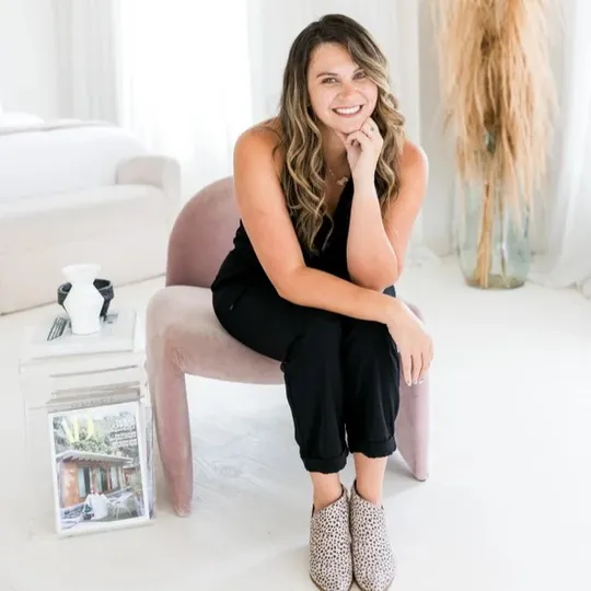 Karla Mills, Agent in  - Compass