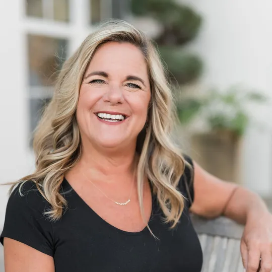 Angie Resiak, Agent in  - Compass