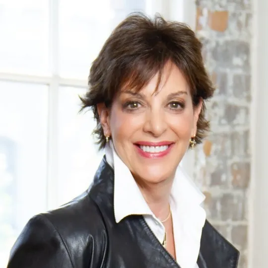 Elizabeth Ackal, Agent in  - Compass