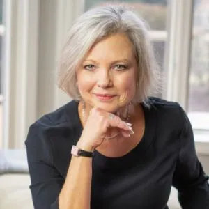 Heidi Seagren, Agent in  - Compass