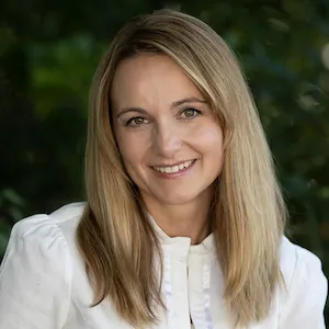 Kristina Stutler, Agent in  - Compass