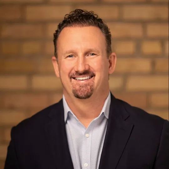 Eric Nelson, Agent in  - Compass