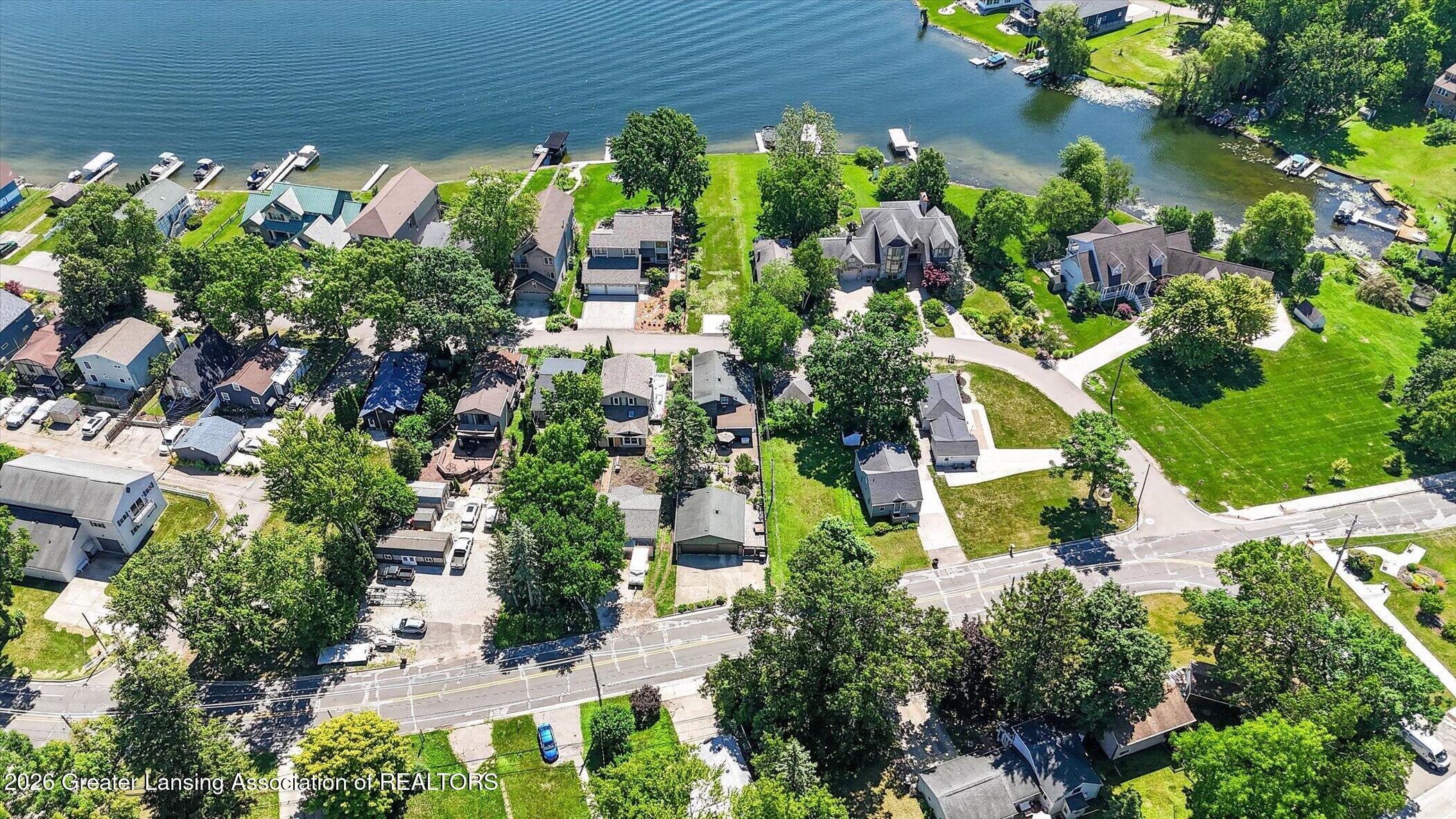 6227 West Reynolds Road Haslett, MI 48840 - Photo 77 of 92 80-6227-W-Reynolds-Rd-WindowStill-Photog