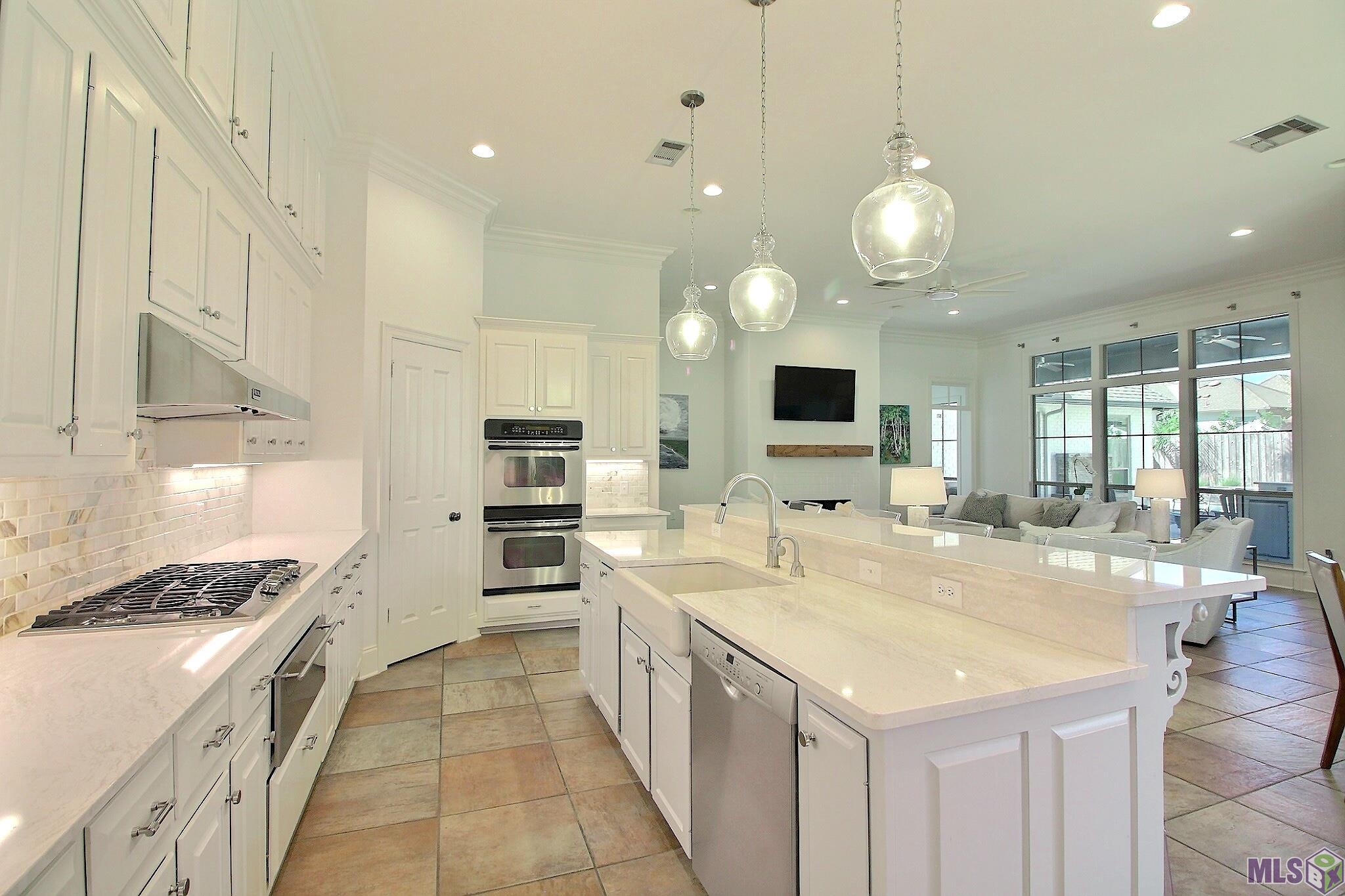 413 Longmeadow Drive Baton Rouge, LA 70810 - Photo 15 of 33