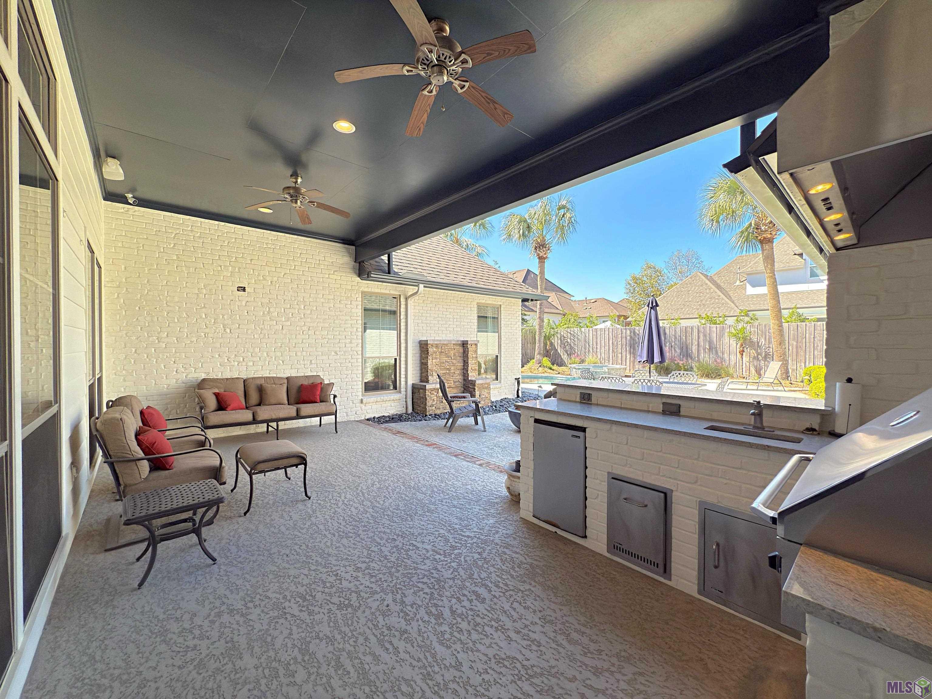 413 Longmeadow Drive Baton Rouge, LA 70810 - Photo 4 of 33