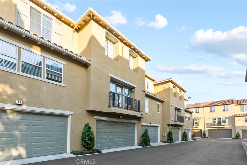 44 Modesto Irvine, CA 92602 - Photo 20 of 49 a view of a building