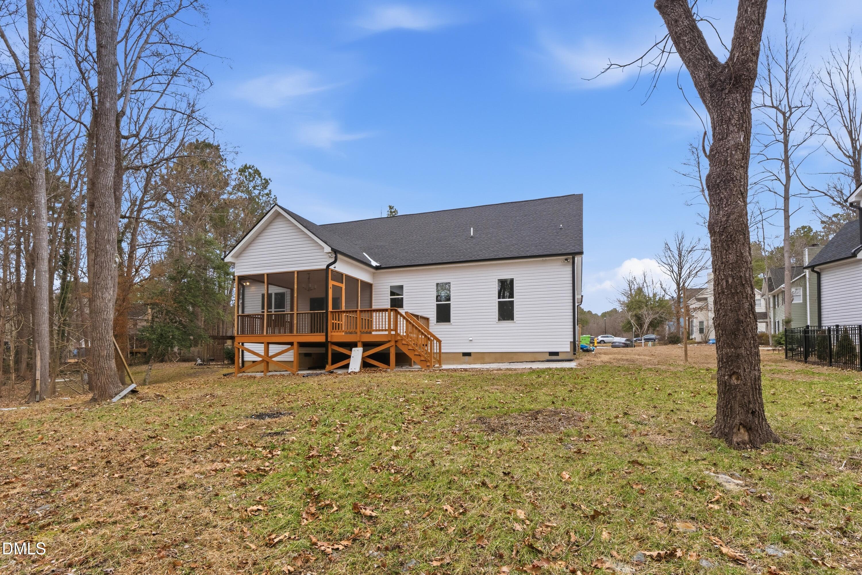 3656 Epperly Court Raleigh, NC 27616 - Photo 5 of 28 DSC02729-HDR