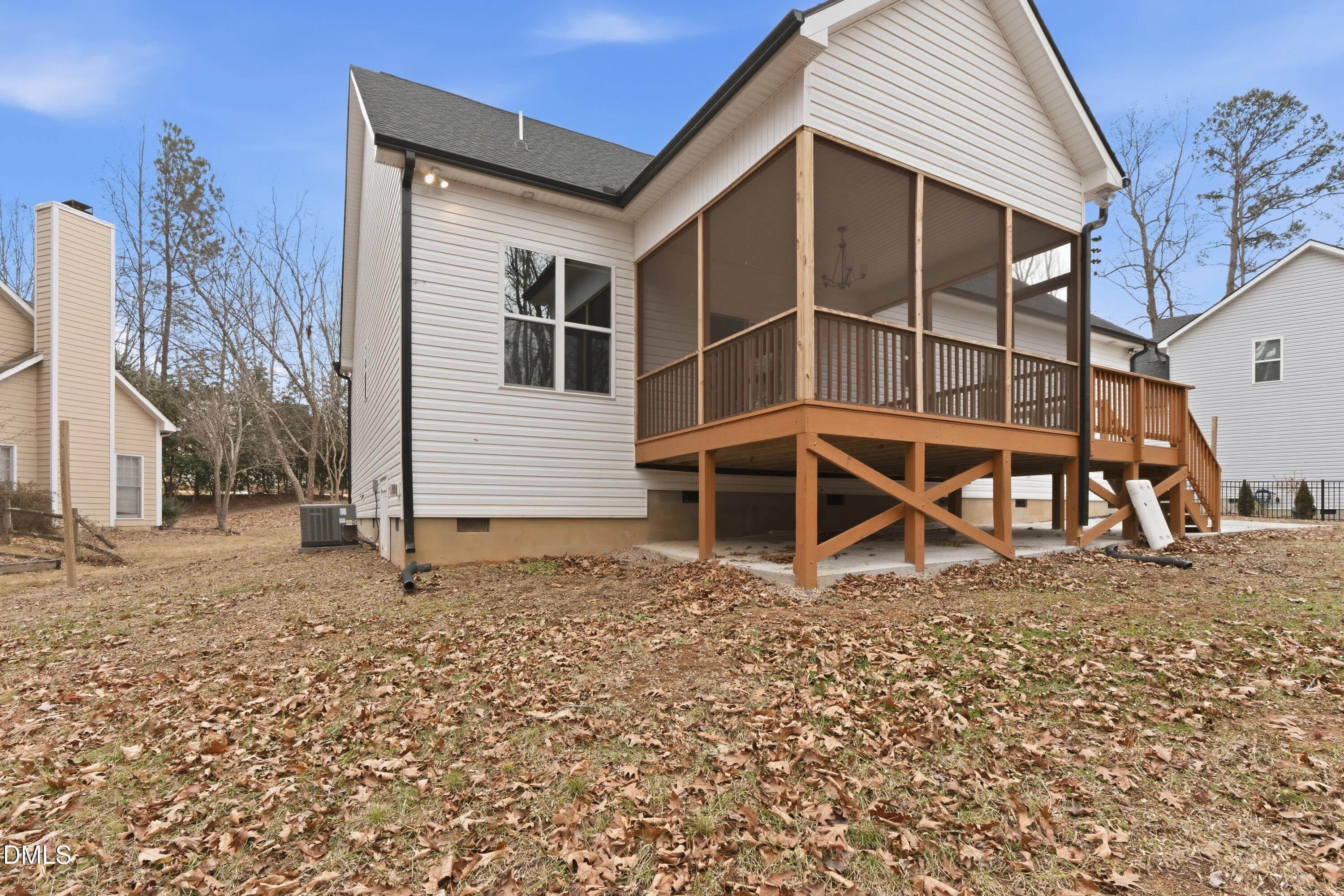 3656 Epperly Court Raleigh, NC 27616 - Photo 8 of 28 DSC02737