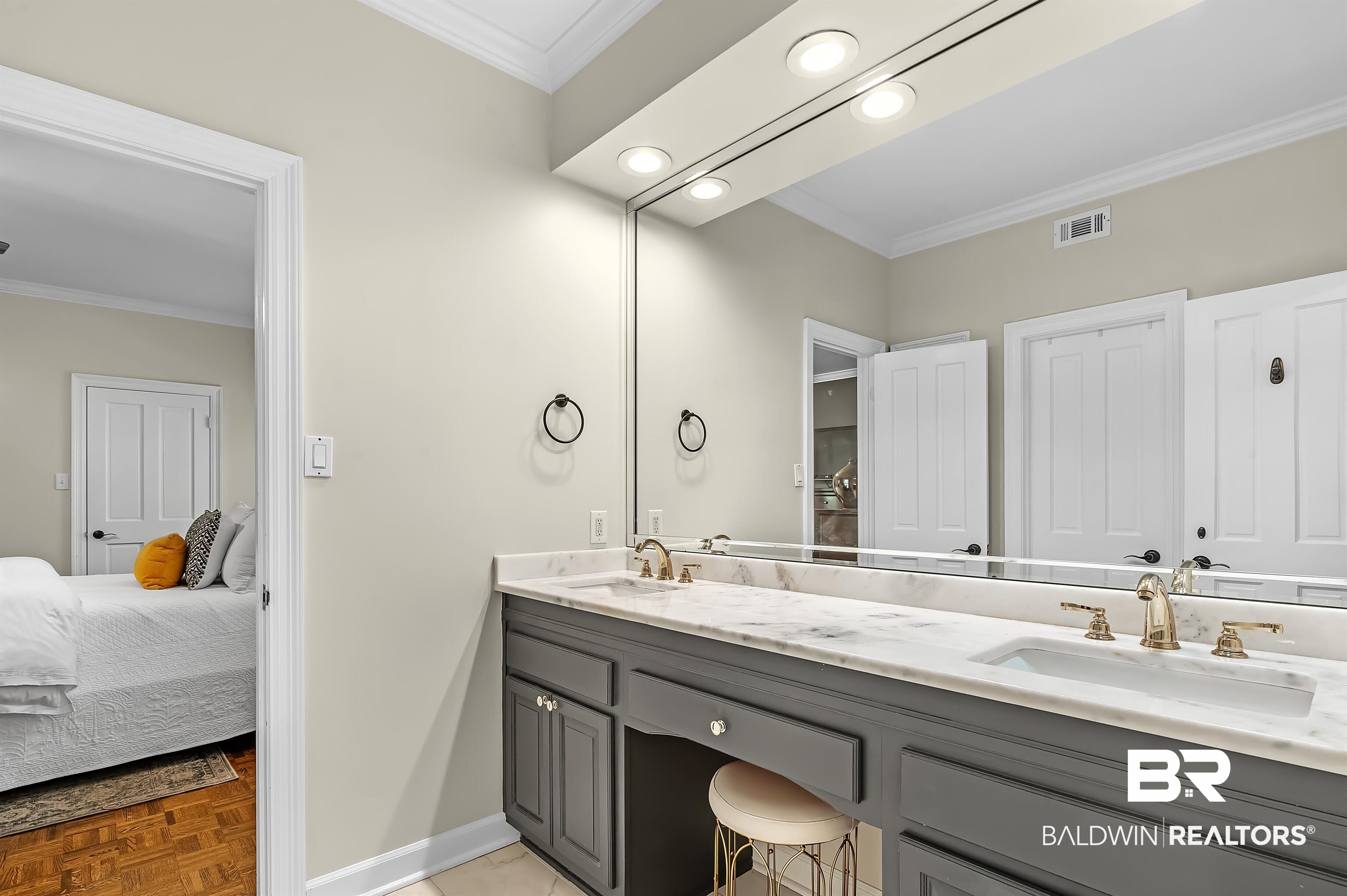 2109 Ryegate Court Mobile, AL 36693 - Photo 23 of 32 Master Bathroom