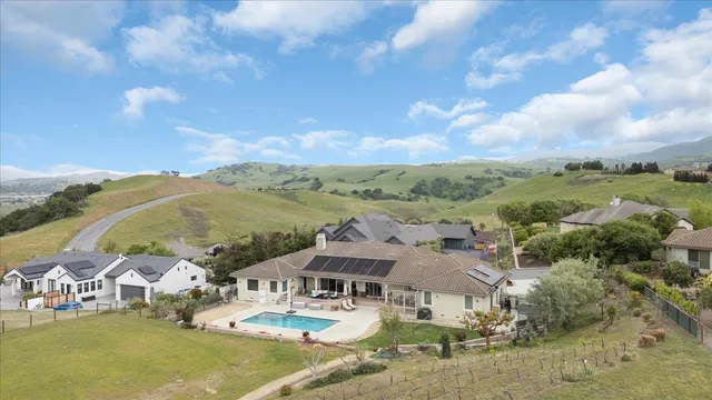 $1,583,500 | 4116 Ashford Circle, Hollister, CA 95023