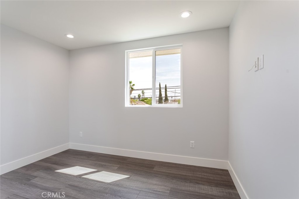 13768 1/2 Judd Street Pacoima, CA 91331 - Photo 18 of 28