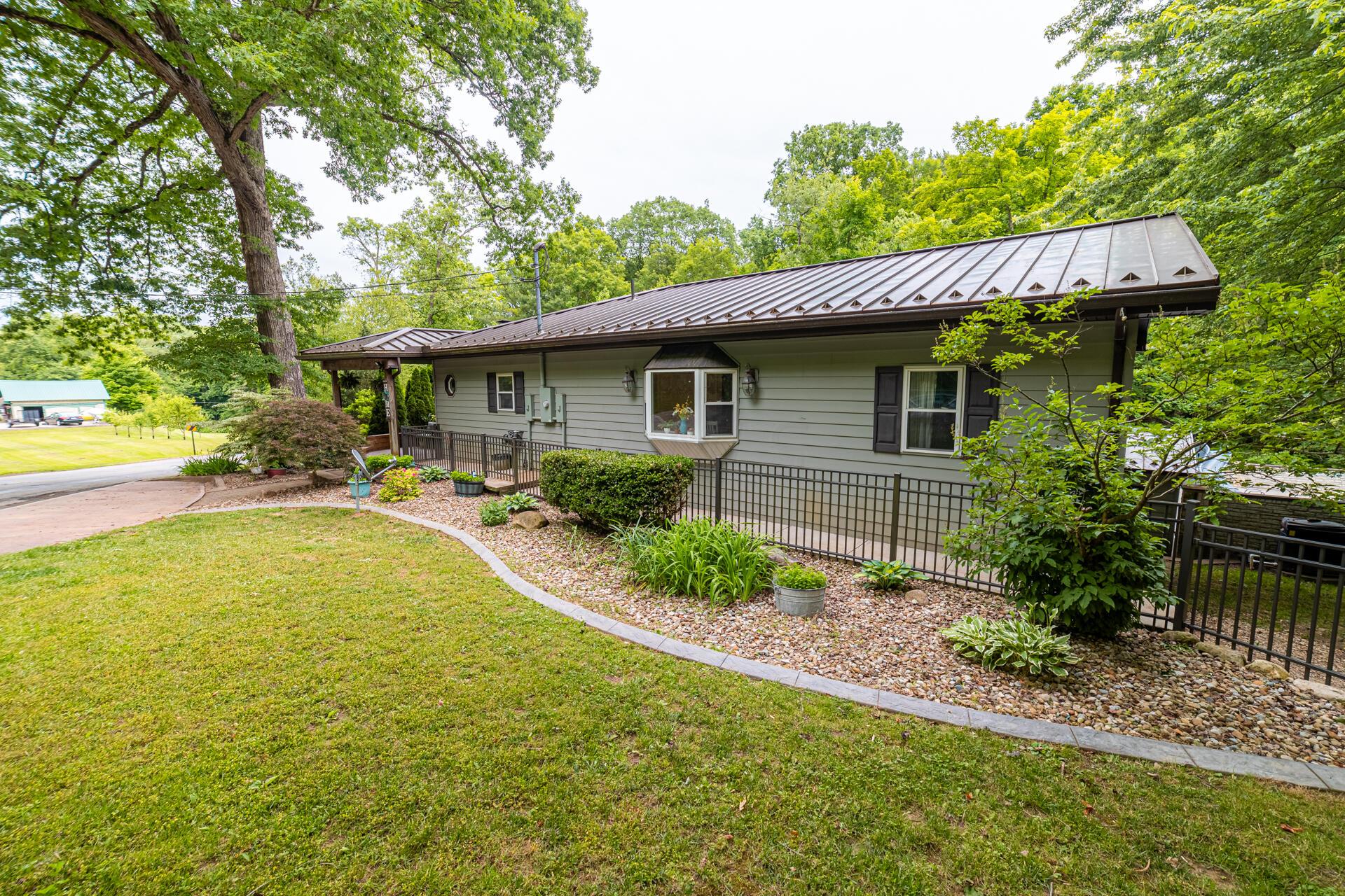 1260 Pleasant Valley Road Mansfield, OH 44903 - Photo 3 of 41 3