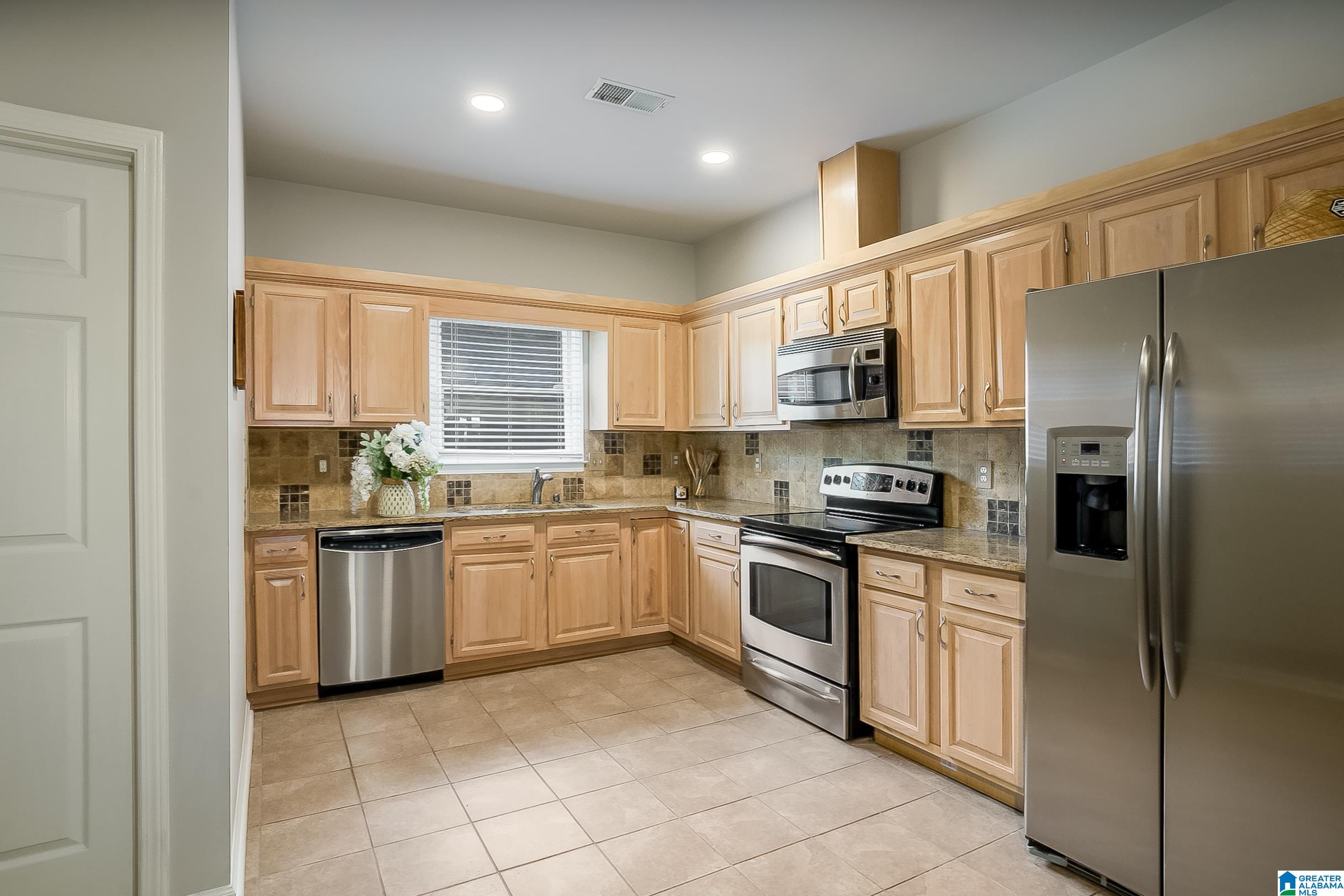1243 Berwick Road Birmingham, AL 35242 - Photo 11 of 33