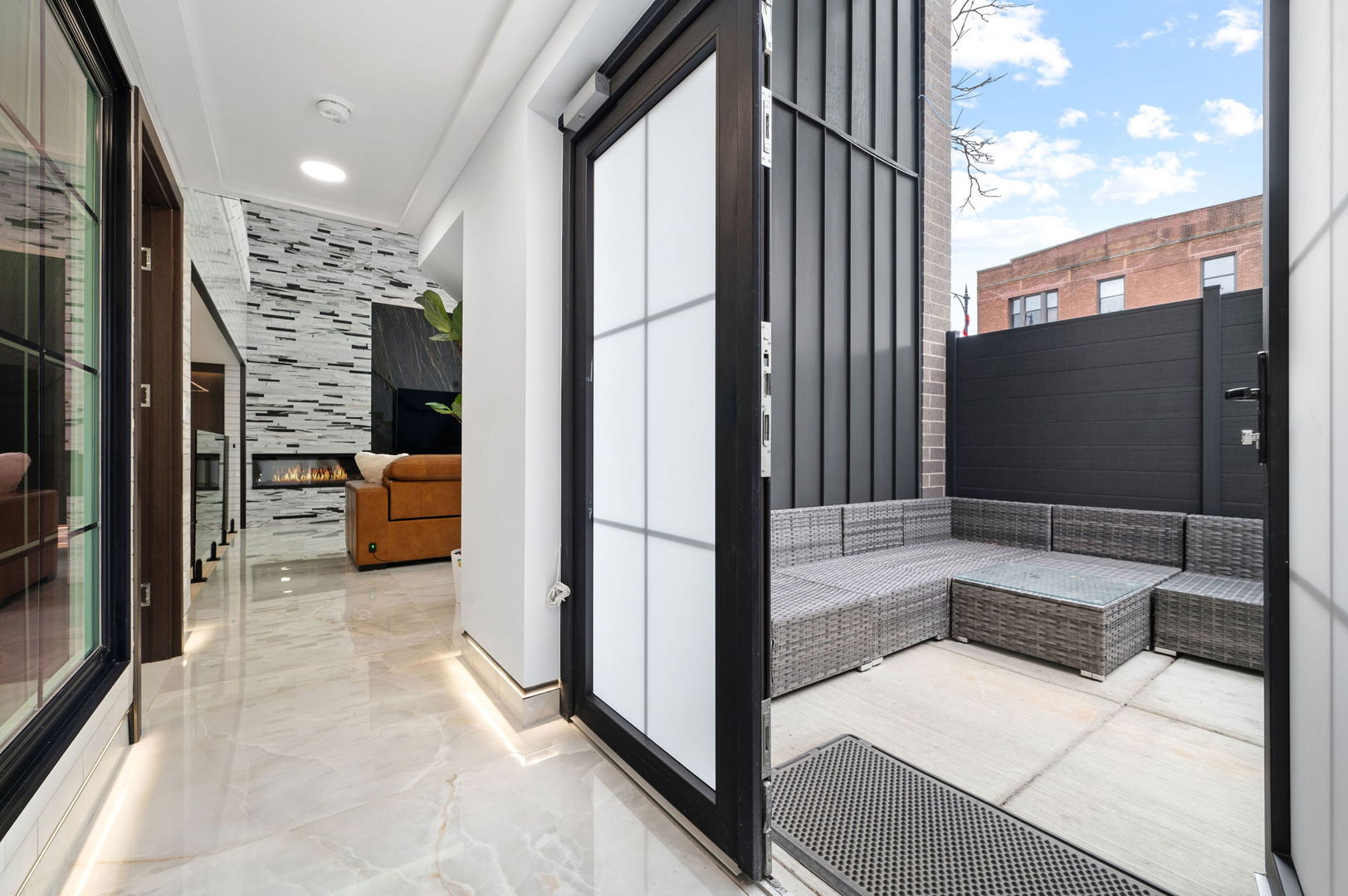 3024 West Irving Park Road, Unit 1S Chicago, IL 60618 - Photo 41 of 44