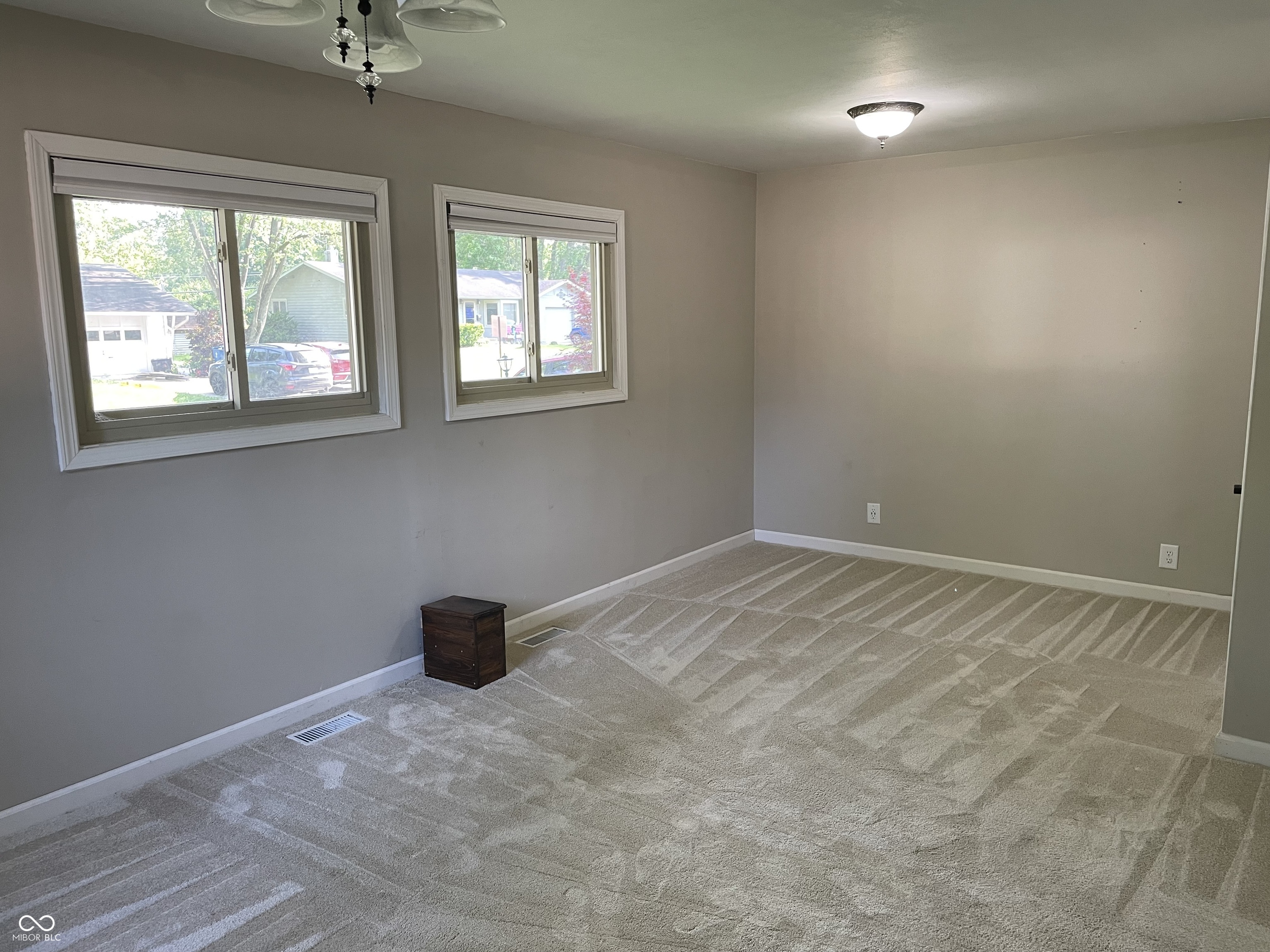 526 Emerson Road Carmel, IN 46032 - Photo 19 of 33 Gallery Image 19