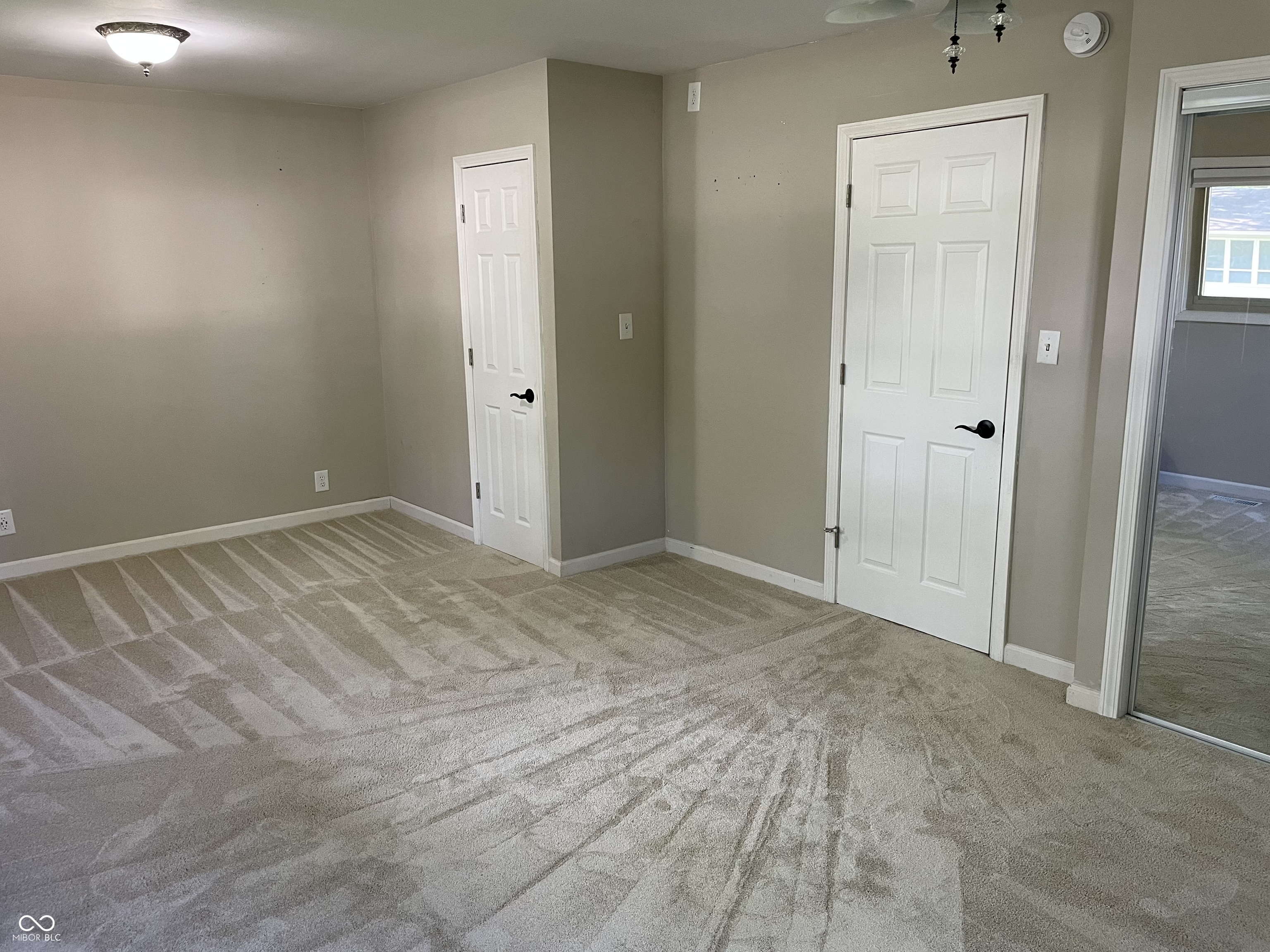 526 Emerson Road Carmel, IN 46032 - Photo 20 of 33 Gallery Image 20