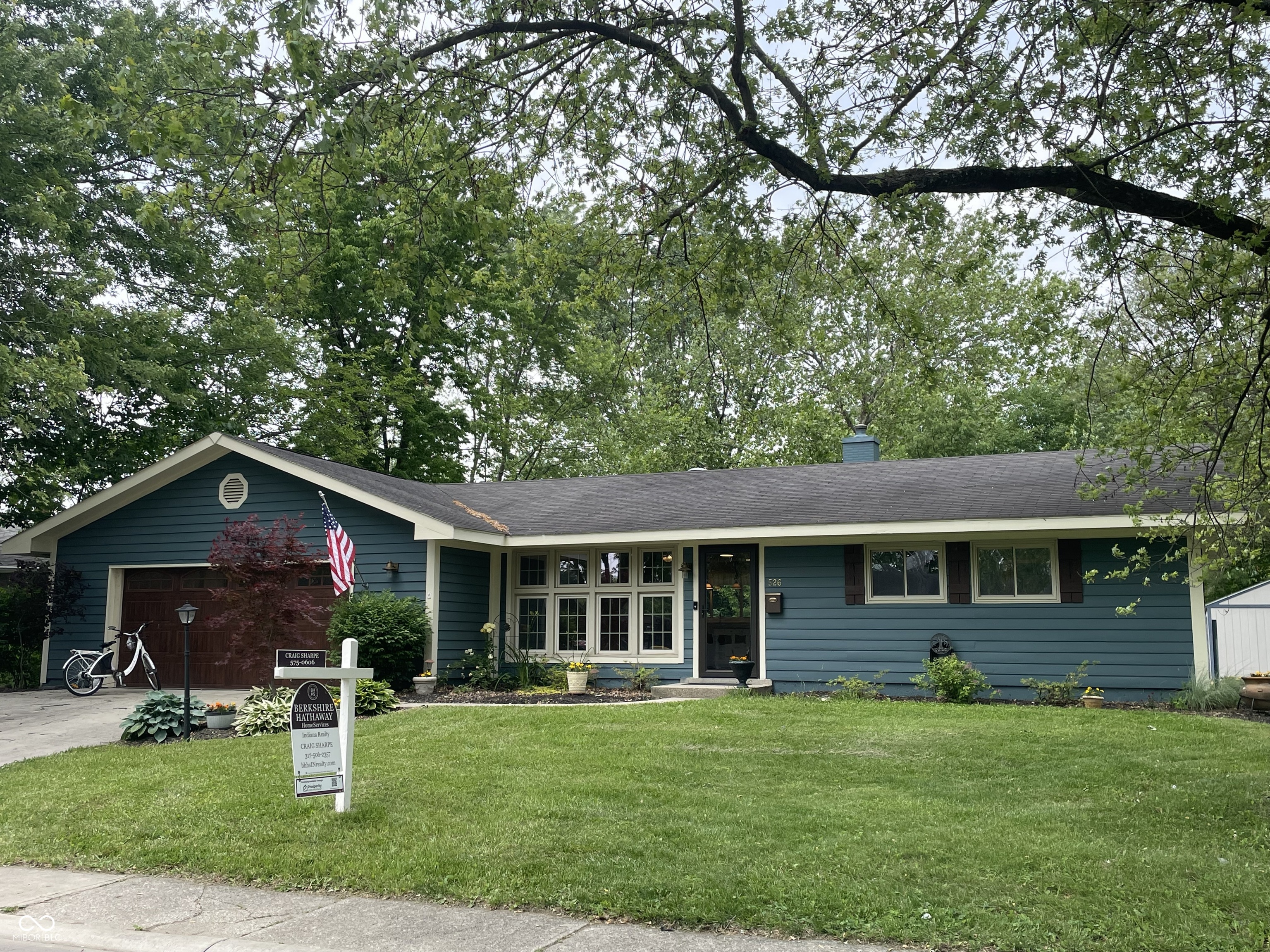 526 Emerson Road Carmel, IN 46032 - Photo 2 of 33 Gallery Image 2