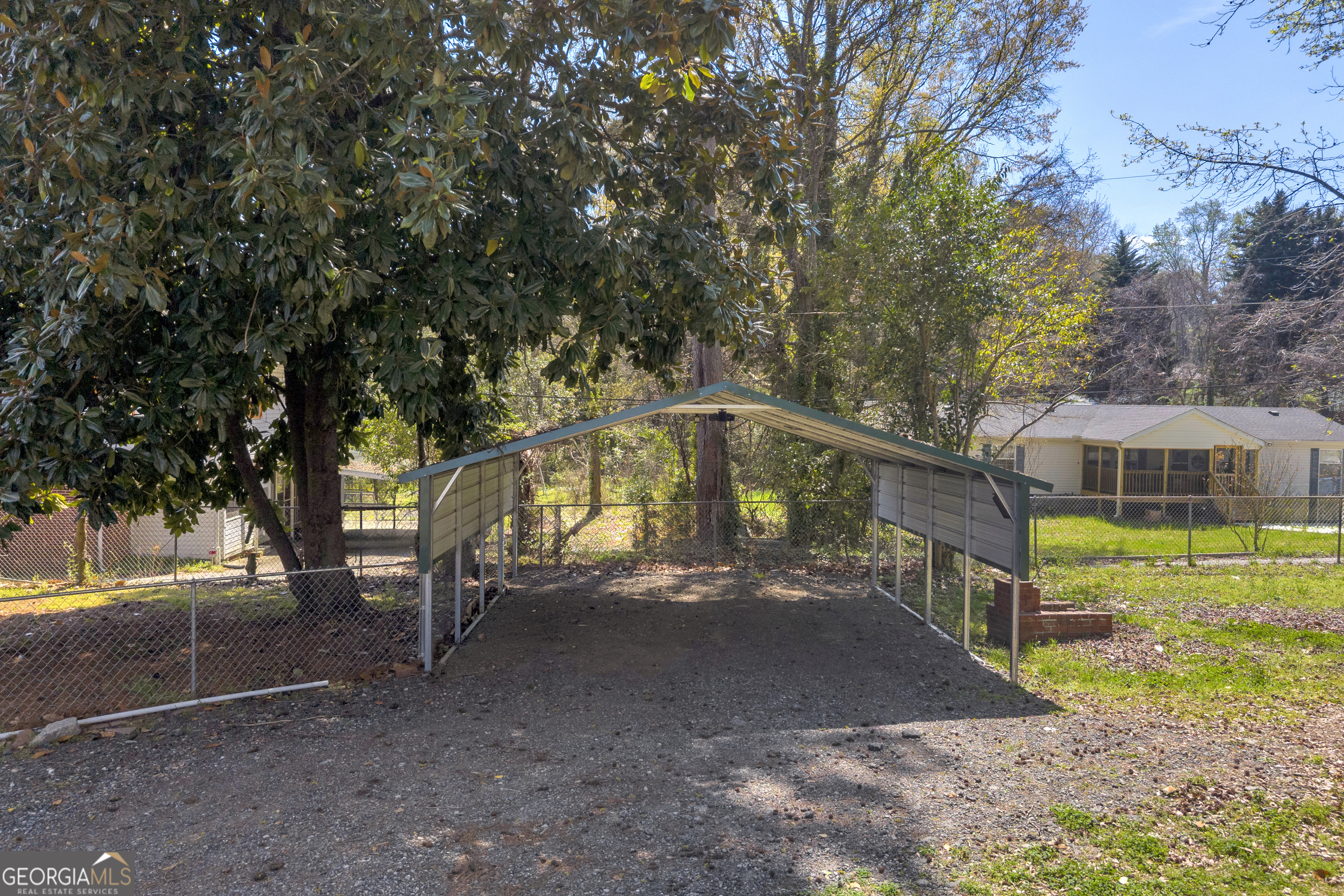 288 South Broad Street Toccoa, GA 30577 - Photo 7 of 44