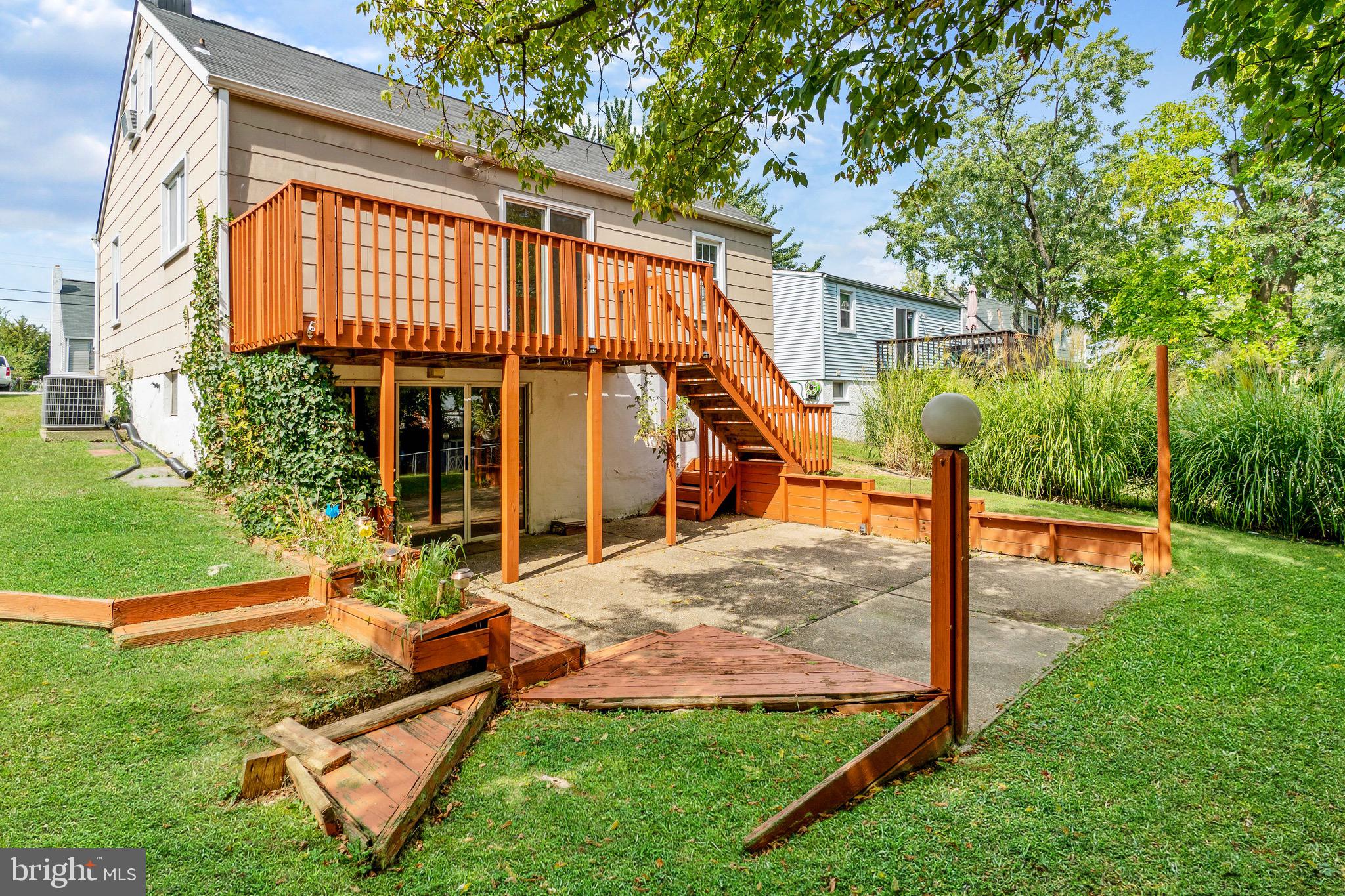 6537 Corkley Road Baltimore, MD 21237 - Photo 2 of 36