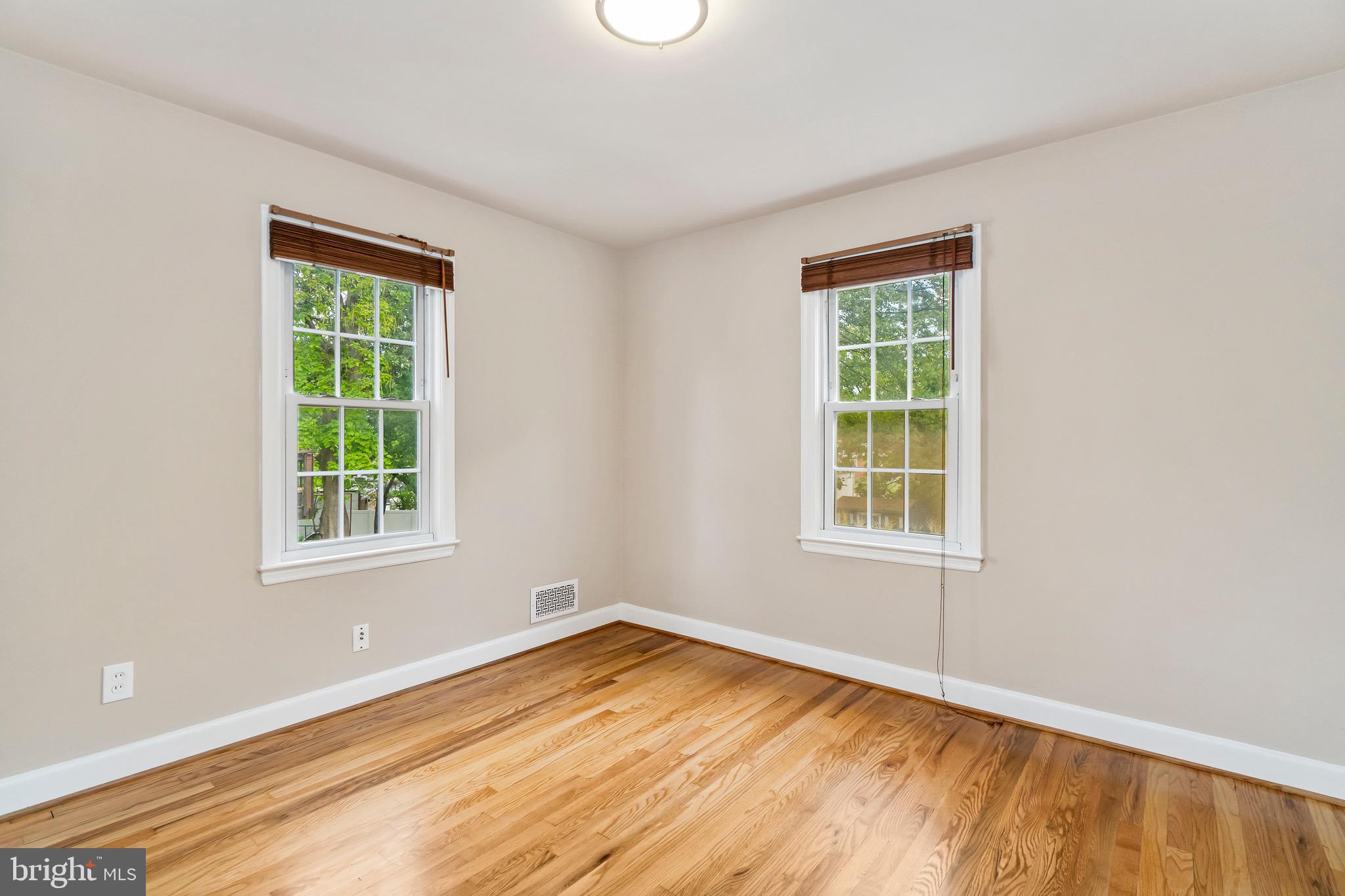6537 Corkley Road Baltimore, MD 21237 - Photo 14 of 36