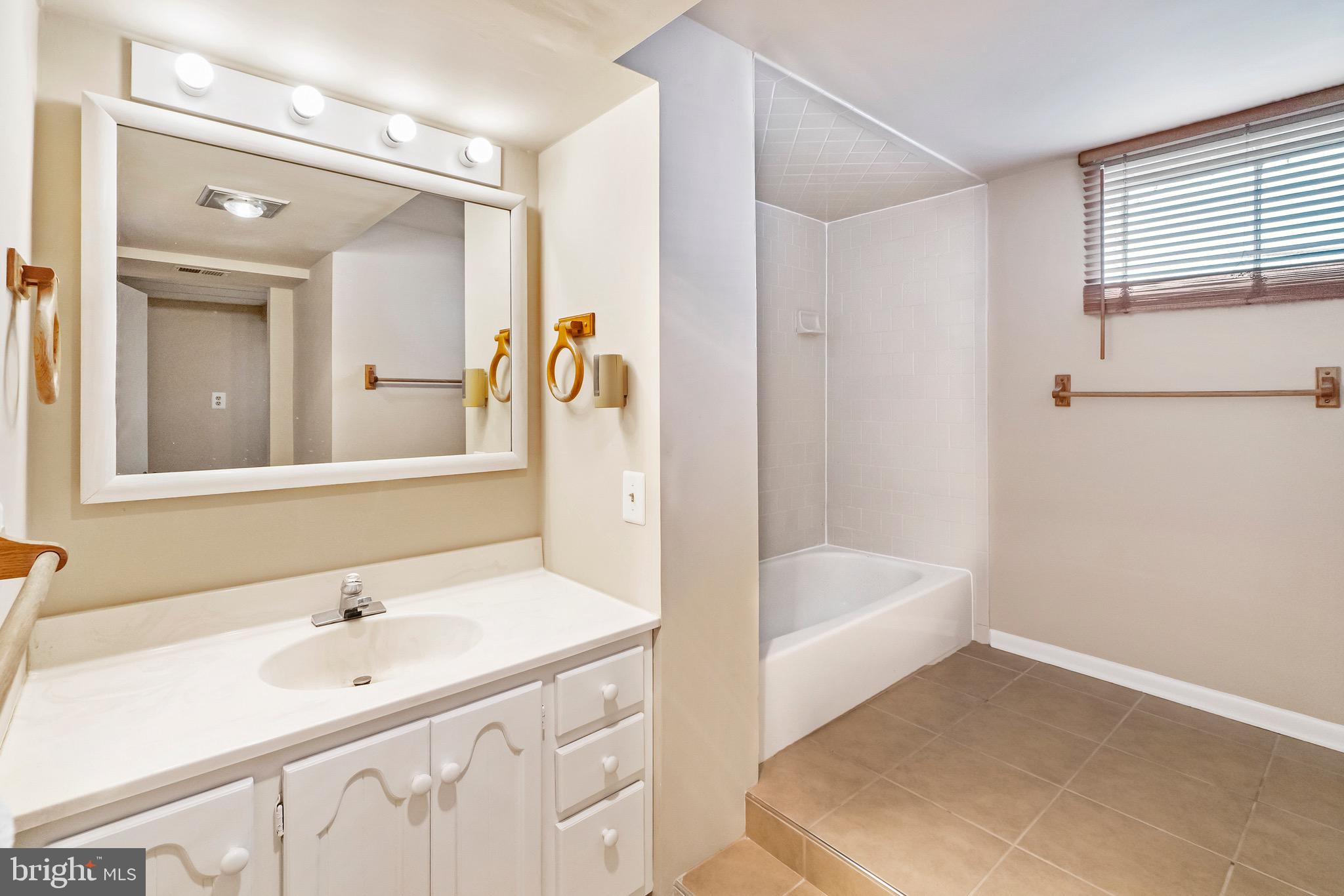 6537 Corkley Road Baltimore, MD 21237 - Photo 22 of 36
