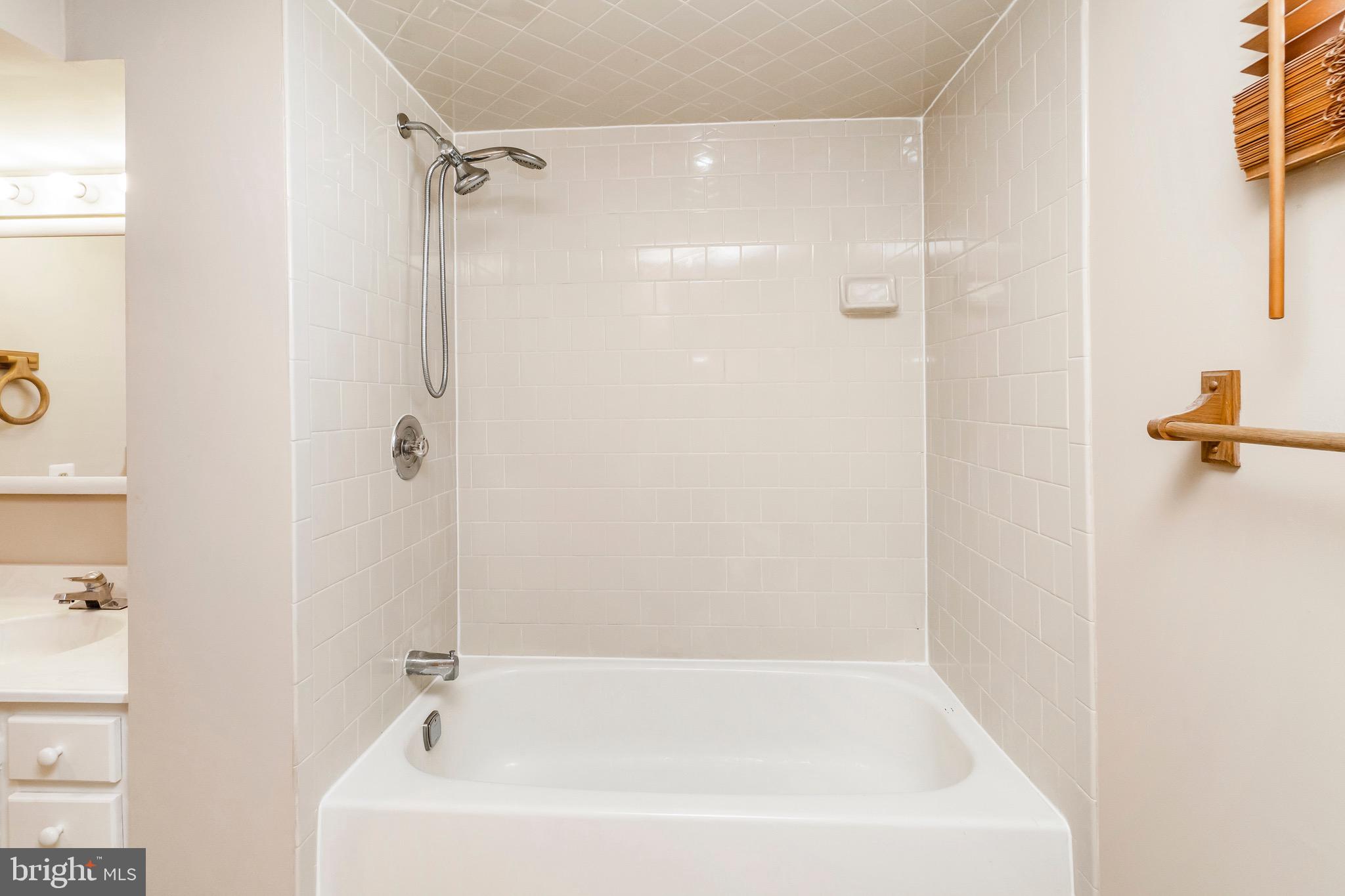 6537 Corkley Road Baltimore, MD 21237 - Photo 23 of 36