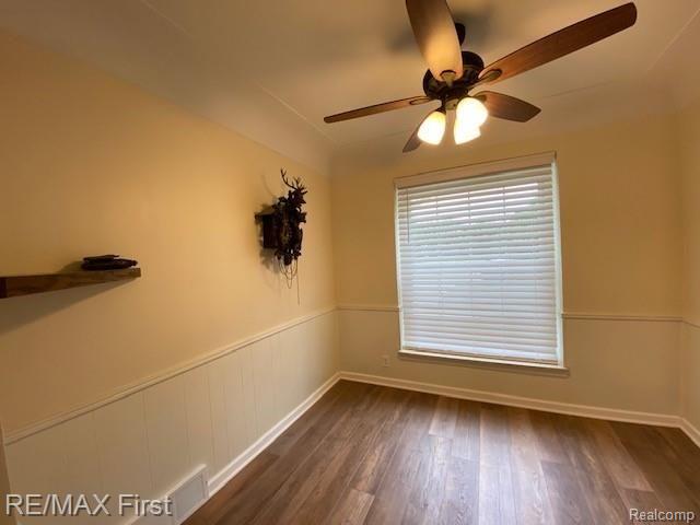 2195 East Eight Mile Road Grosse Pointe, MI 48236 - Photo 11 of 47 IMG_2007.jpg