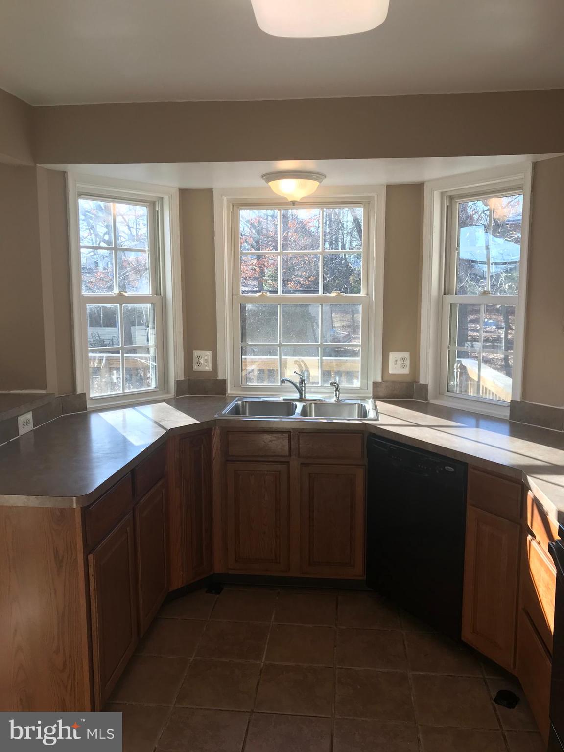 22045 Fox Ridge Road Lexington Park, MD 20653 - Photo 6 of 29 Gallery Image 6