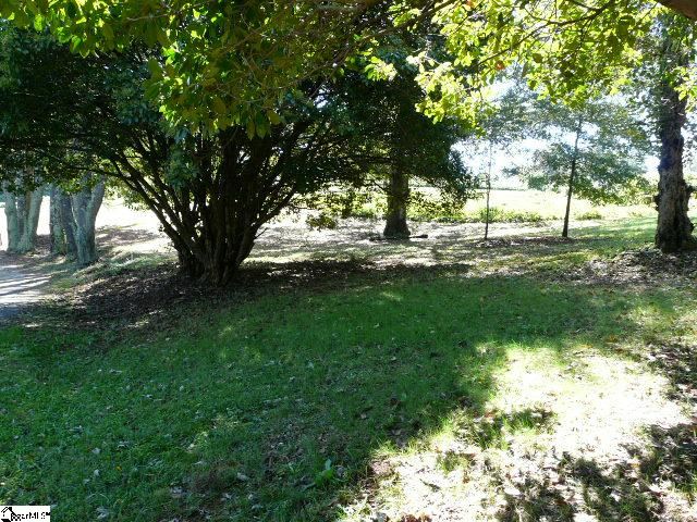 309 Shady Grove Road Pickens, SC 29671 - Photo 11 of 27