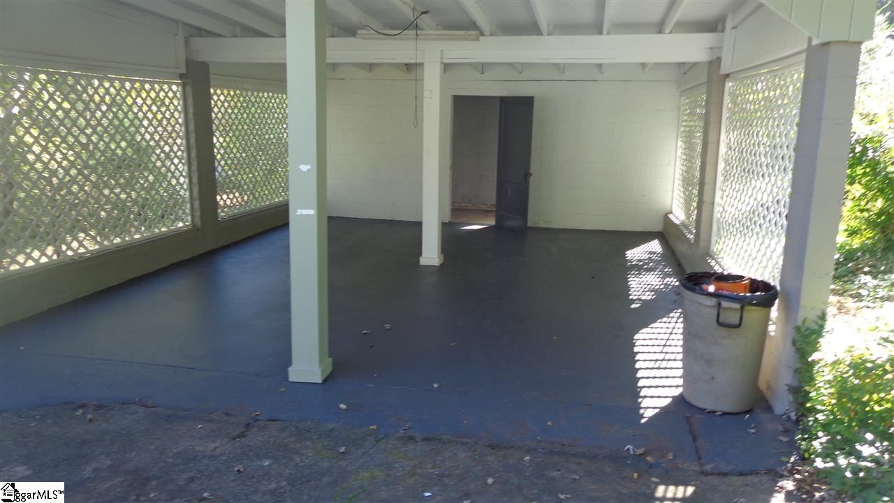 309 Shady Grove Road Pickens, SC 29671 - Photo 8 of 27