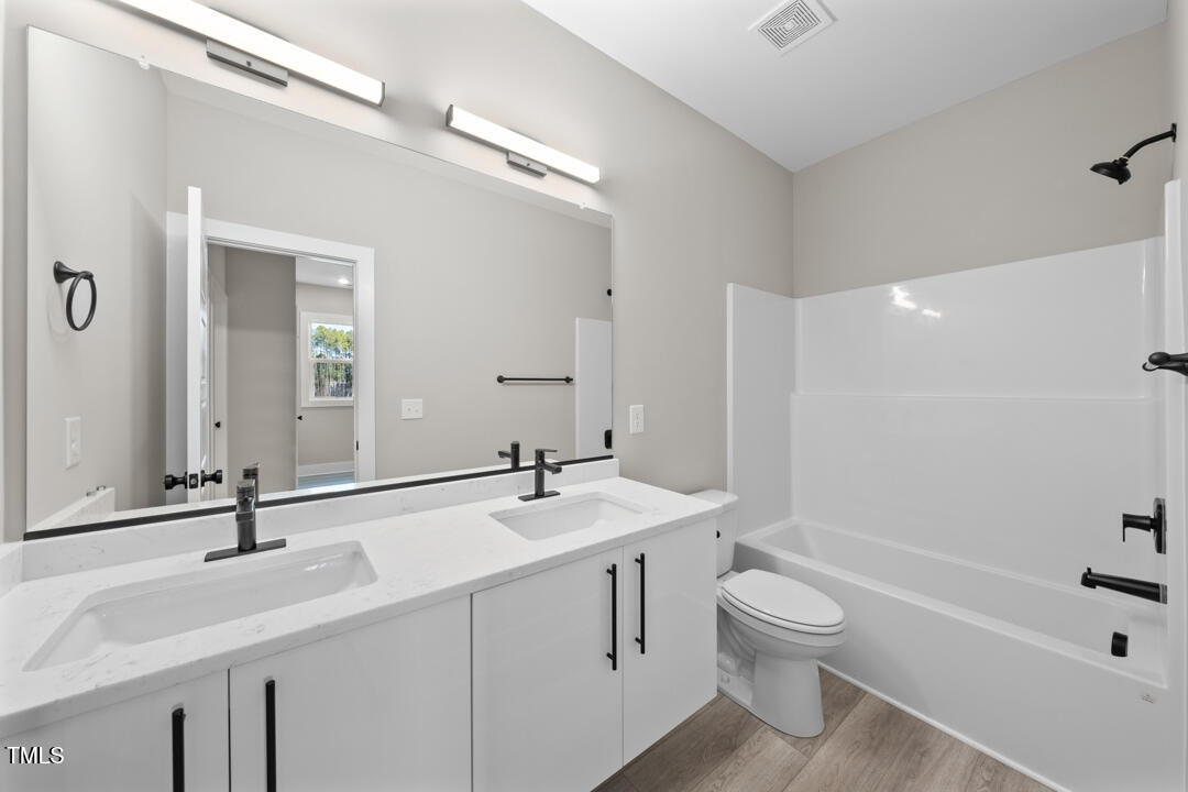 2121 Titanium Rock Road Durham, NC 27704 - Photo 6 of 16 DSC09057