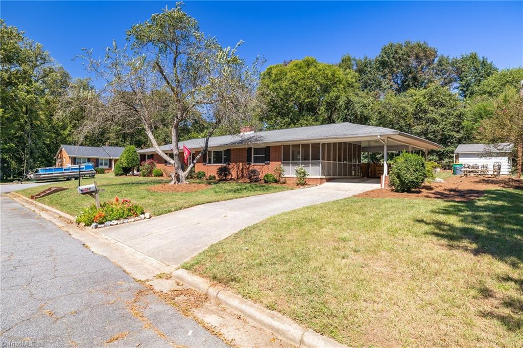 102 Pratt Street Madison, NC 27025 - Photo 2 of 30