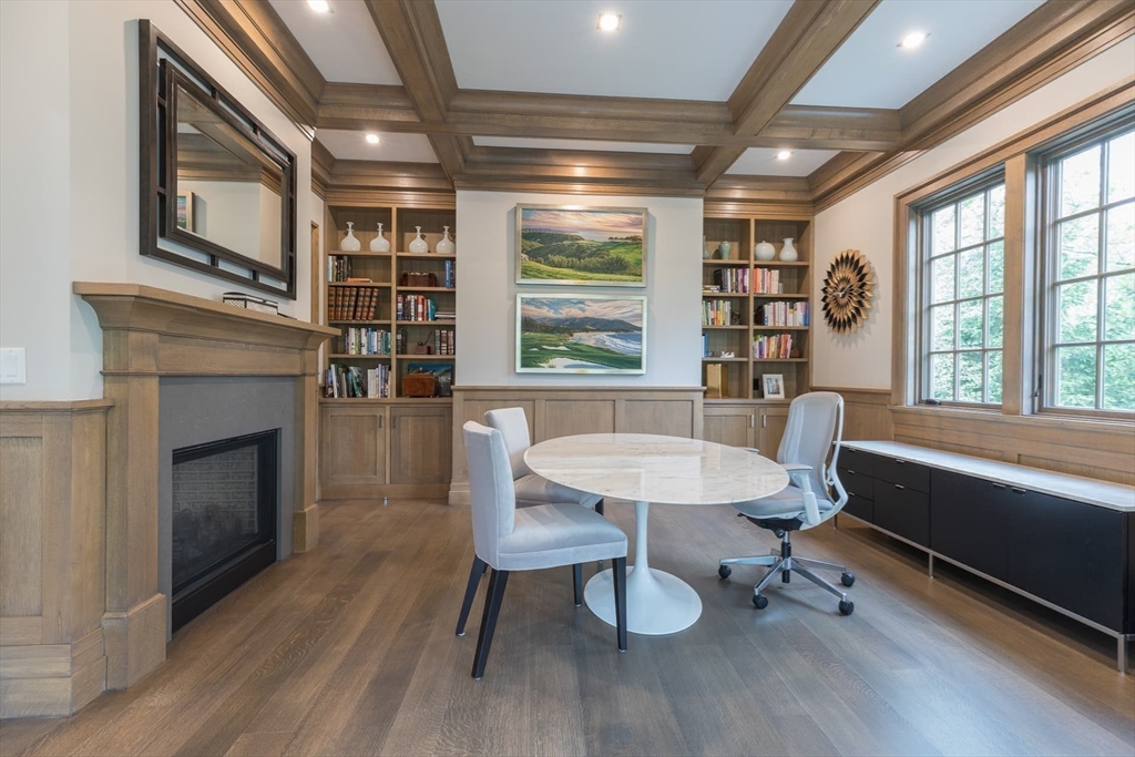 8 Hidden Road Weston, MA 02493 - Photo 15 of 42