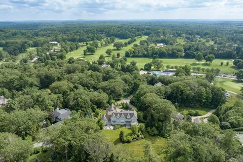 $10,495,000 | 8 Hidden Road, Weston, MA 02493