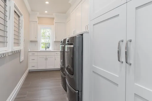 $10,950,000 | 8 Hidden Road, Weston, MA 02493