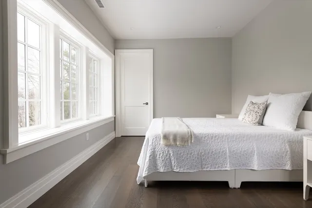 $10,950,000 | 8 Hidden Road, Weston, MA 02493