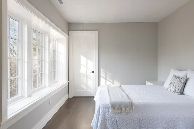 $10,950,000 | 8 Hidden Road, Weston, MA 02493