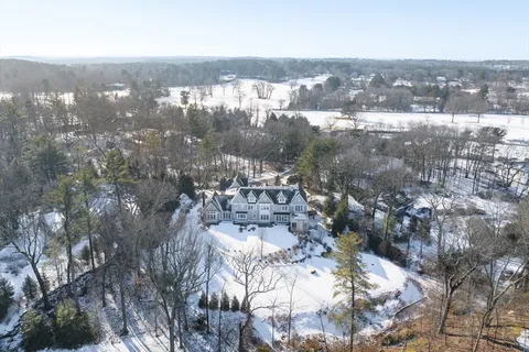 $10,950,000 | 8 Hidden Road, Weston, MA 02493